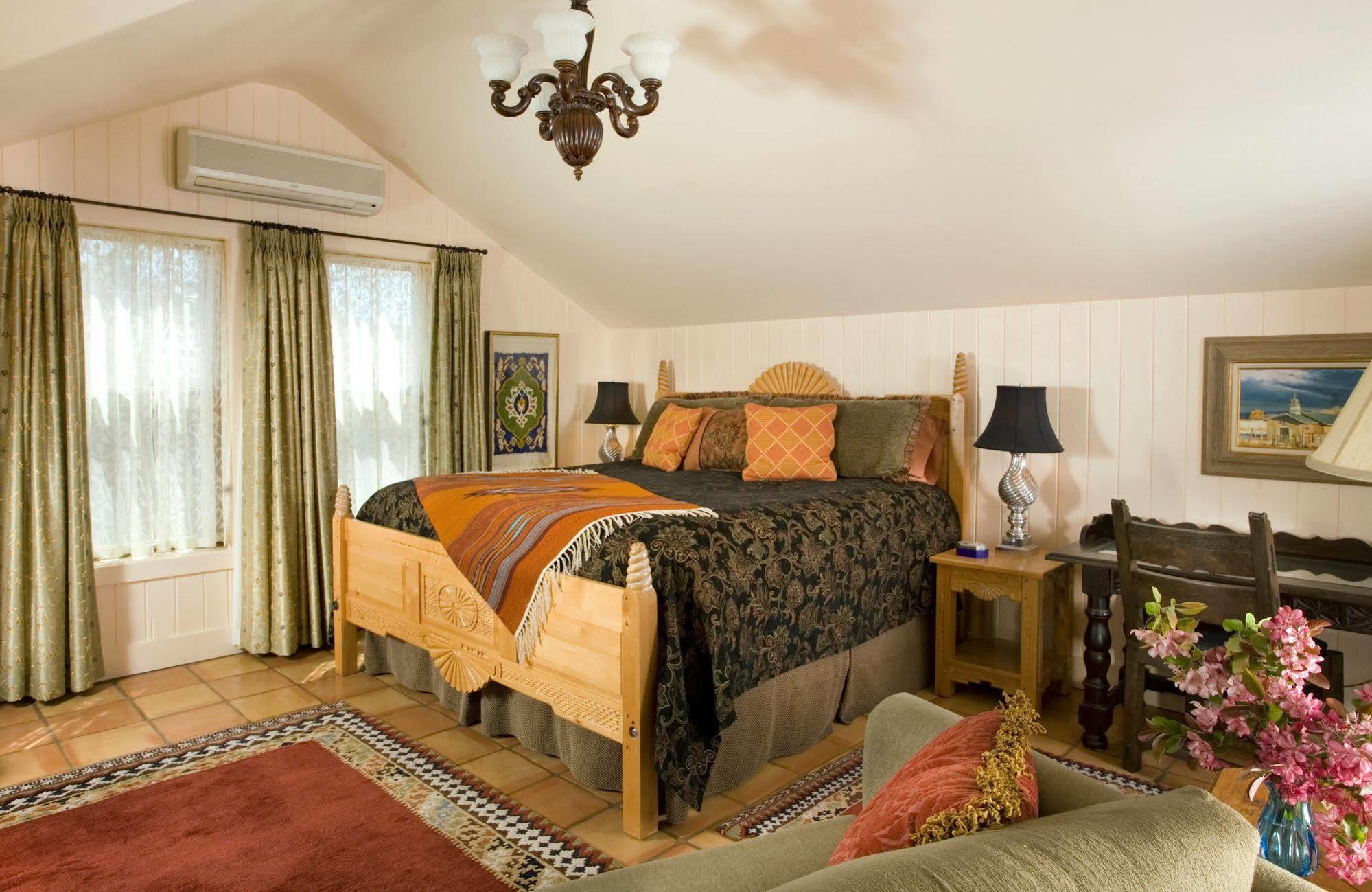 Four Kachinas B&B Inn Santa Fe Exterior photo